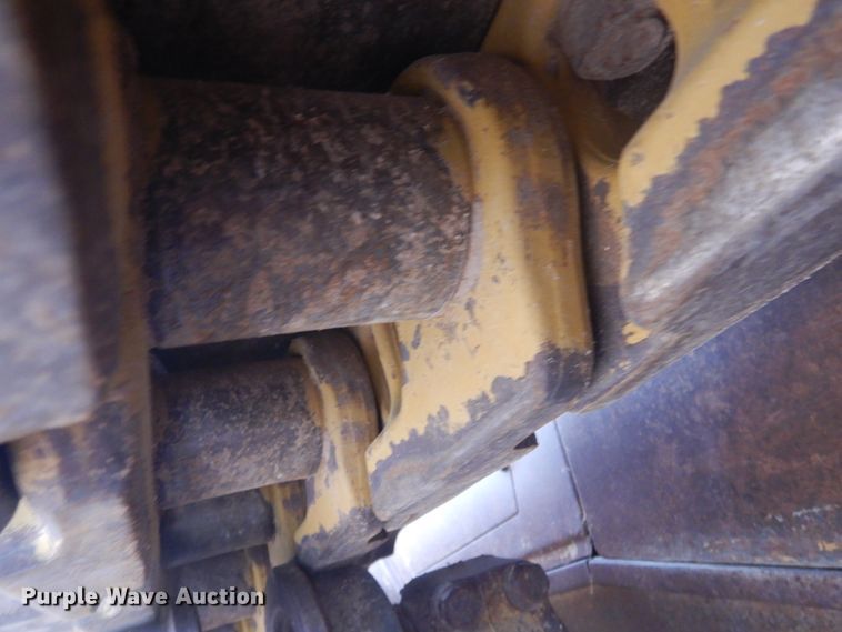 image for item DJ1067 2004 Caterpillar D6R XL Series II  dozer