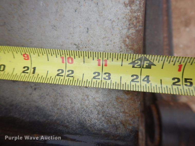 image for item DJ1067 2004 Caterpillar D6R XL Series II  dozer