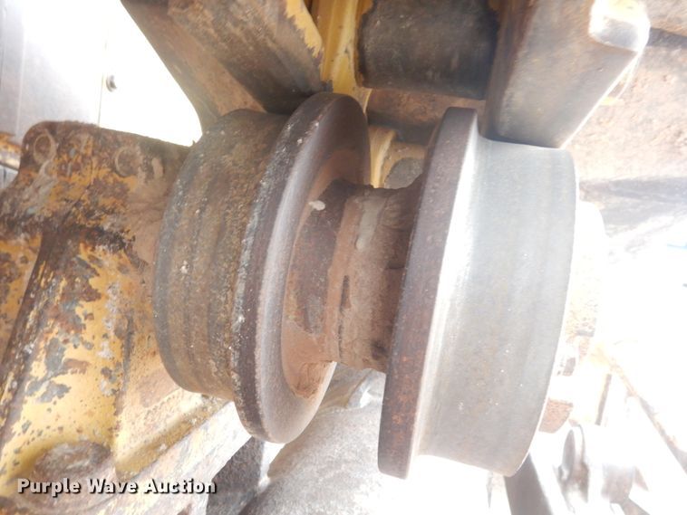 image for item DJ1067 2004 Caterpillar D6R XL Series II  dozer