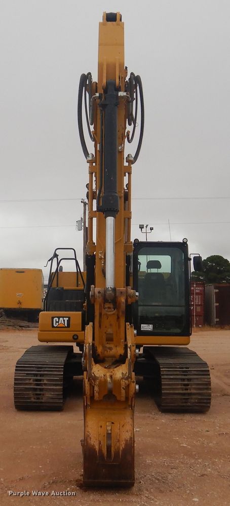 image for item DJ1069 2018 Caterpillar 323  excavator