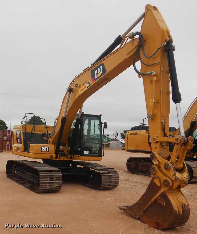 image for item DJ1069 2018 Caterpillar 323  excavator
