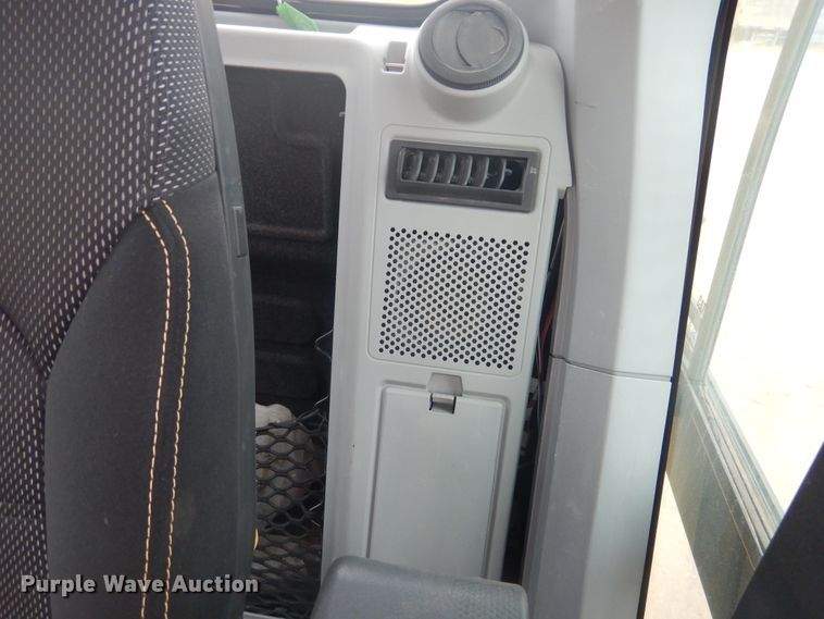 image for item DJ1069 2018 Caterpillar 323  excavator