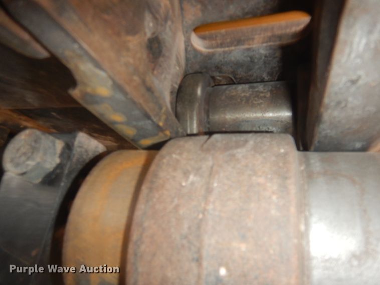 image for item DJ1069 2018 Caterpillar 323  excavator