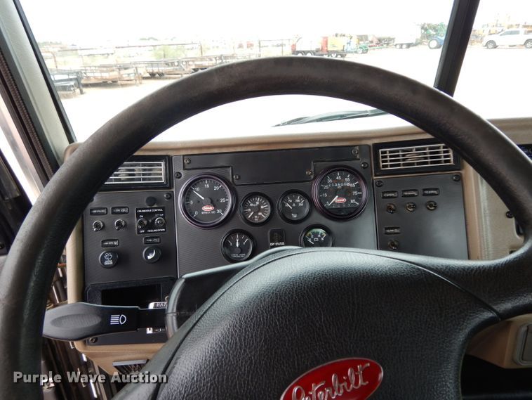 image for item DJ1070 2008 Peterbilt 325  flatbed truck