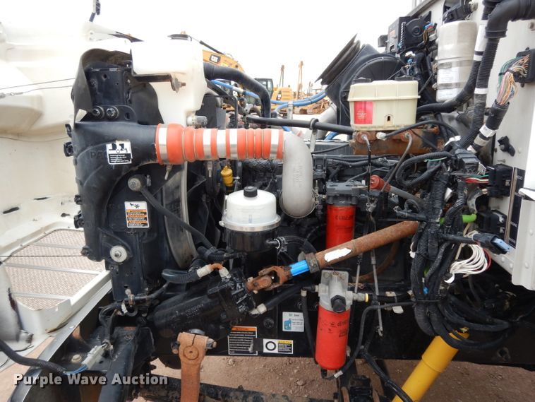 image for item DJ1070 2008 Peterbilt 325  flatbed truck