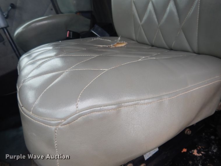 image for item DJ1071 1995 Kenworth T300  flatbed truck