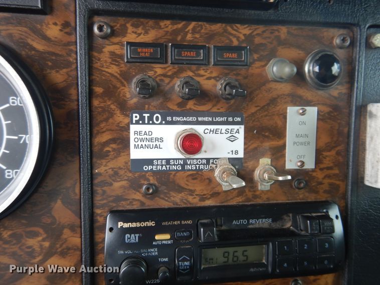 image for item DJ1071 1995 Kenworth T300  flatbed truck