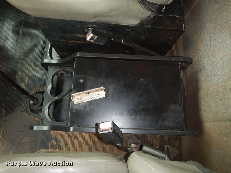 image for item DJ1071 1995 Kenworth T300  flatbed truck