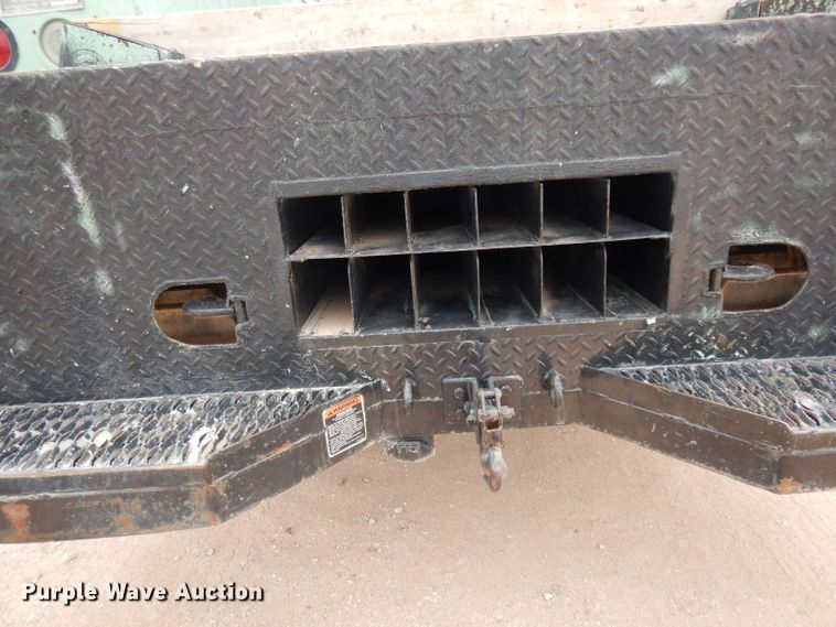 image for item DJ1072 1994 International 4800  utility truck