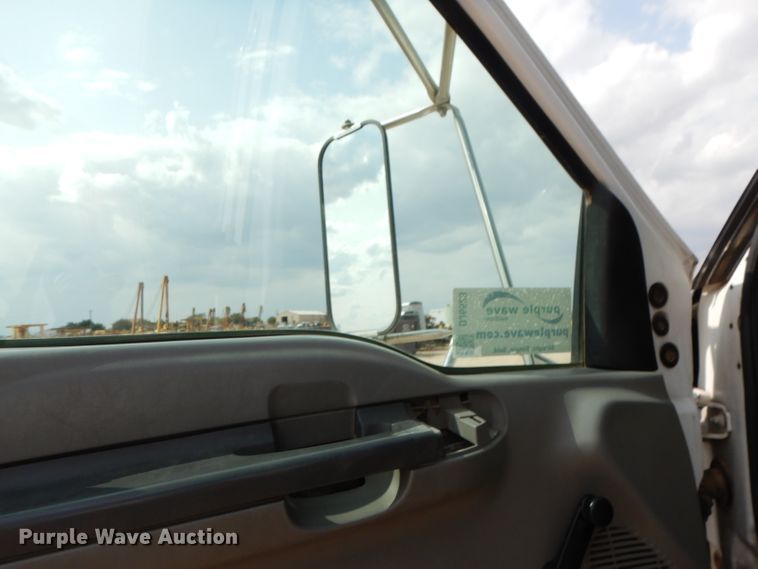 image for item DJ6523 2005 Ford F750 Super Duty  water truck