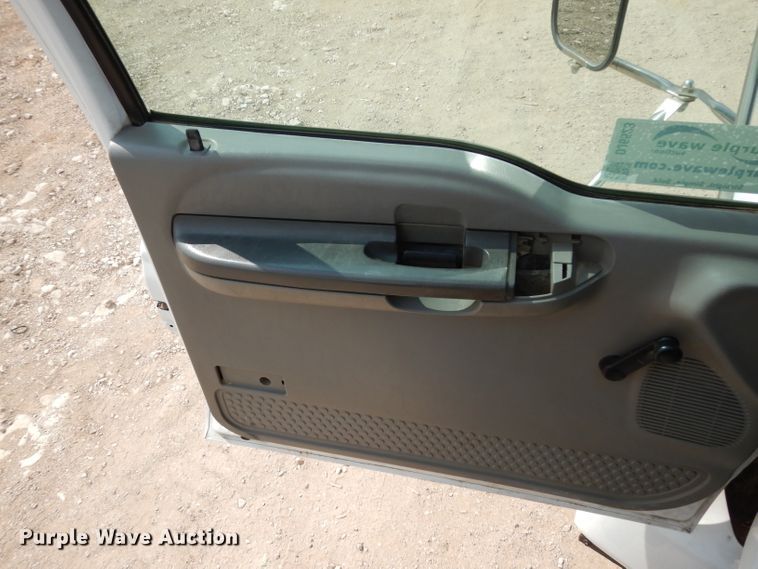 image for item DJ6523 2005 Ford F750 Super Duty  water truck