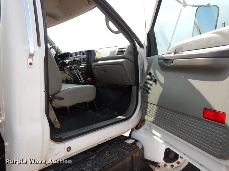 image for item DJ6523 2005 Ford F750 Super Duty  water truck