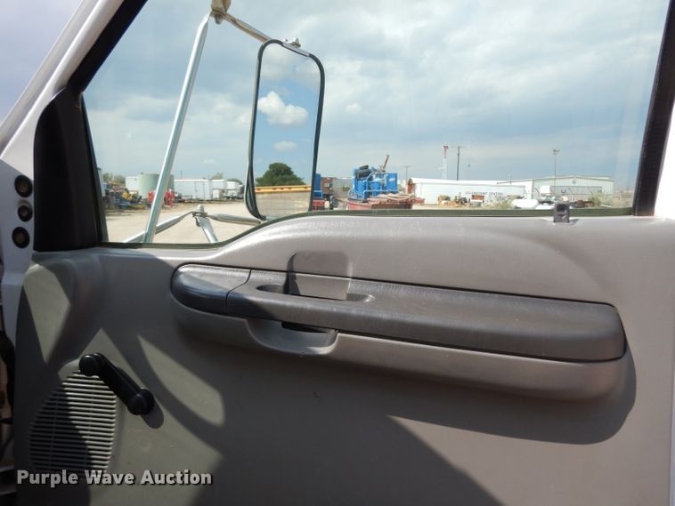 image for item DJ6523 2005 Ford F750 Super Duty  water truck