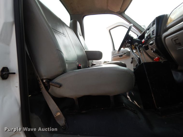 image for item DJ6523 2005 Ford F750 Super Duty  water truck