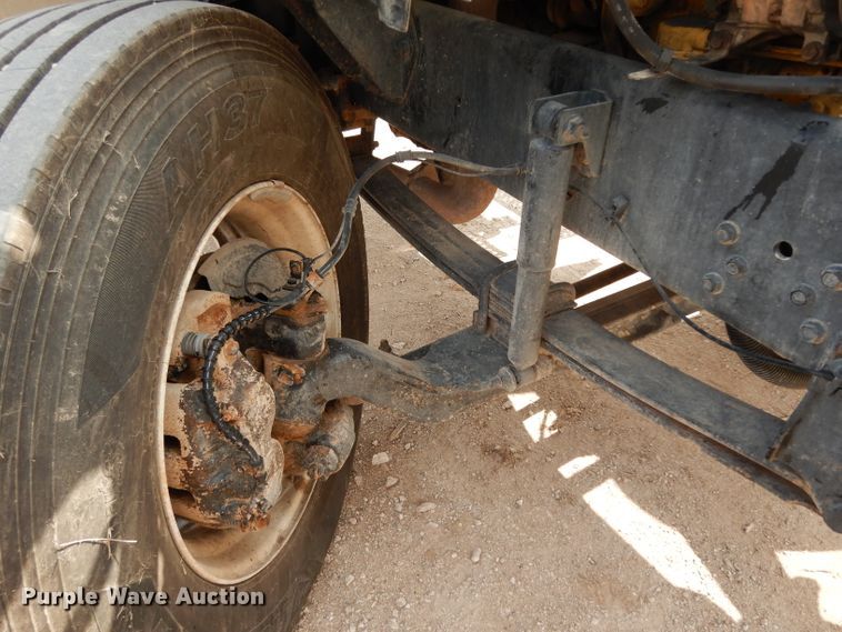 image for item DJ6523 2005 Ford F750 Super Duty  water truck