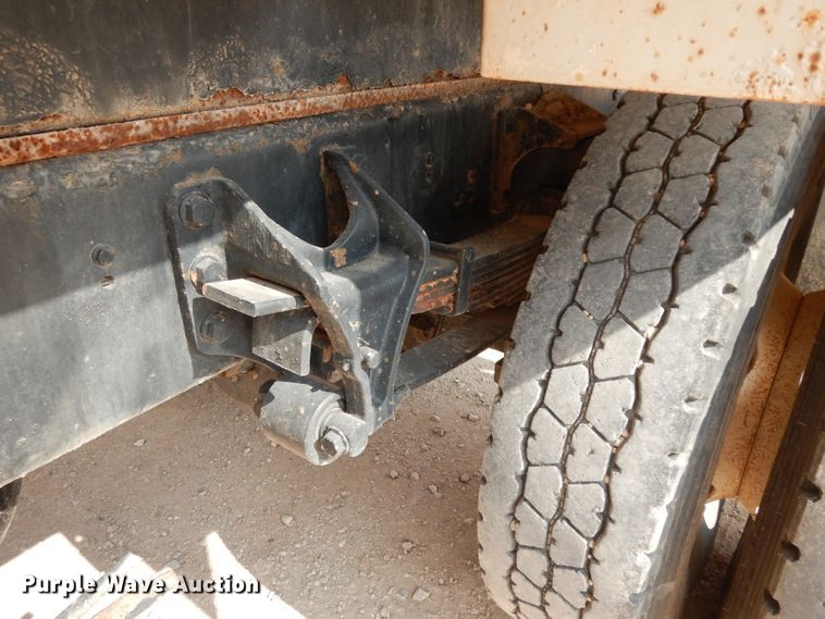 image for item DJ6523 2005 Ford F750 Super Duty  water truck