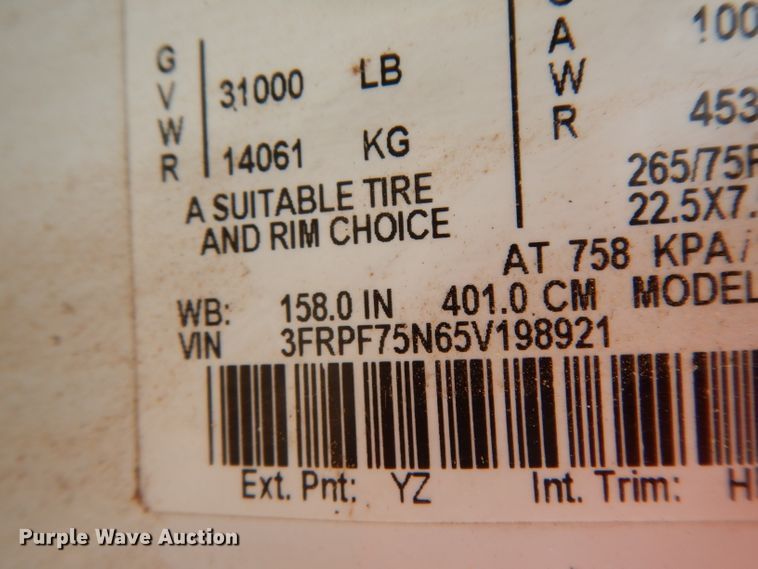 image for item DJ6523 2005 Ford F750 Super Duty  water truck