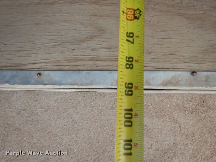 image for item DJ6528 2004 Interstate enclosed cargo trailer