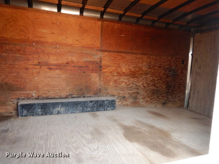 image for item DJ6528 2004 Interstate enclosed cargo trailer