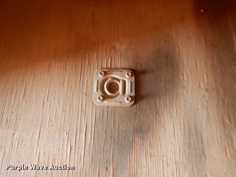 image for item DJ6528 2004 Interstate enclosed cargo trailer