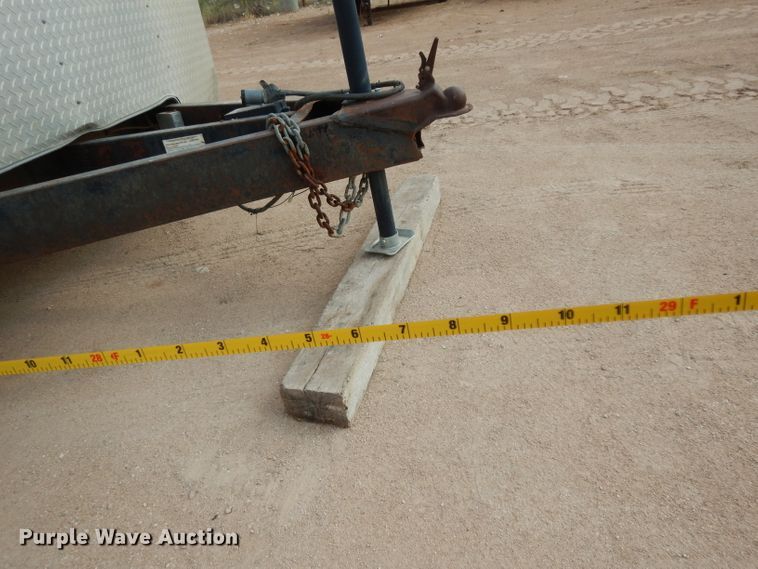 image for item DJ6528 2004 Interstate enclosed cargo trailer