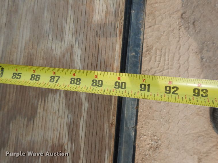 image for item DJ6528 2004 Interstate enclosed cargo trailer