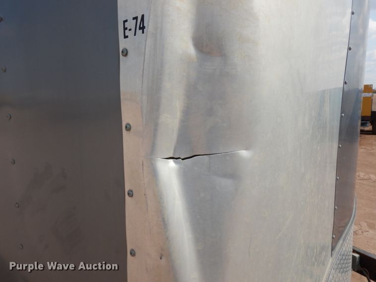 image for item DJ6528 2004 Interstate enclosed cargo trailer