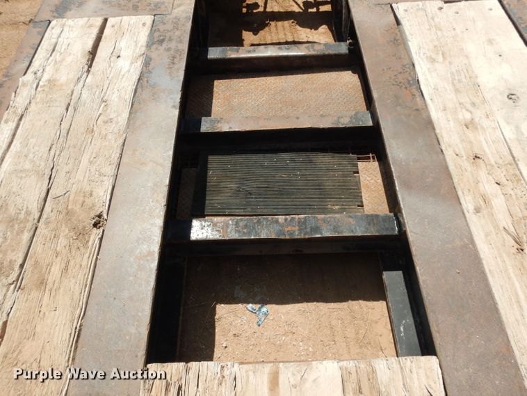 image for item DJ6535 2004 Fontaine TH55FLD/2004SPECIAL lowboy equipment trailer