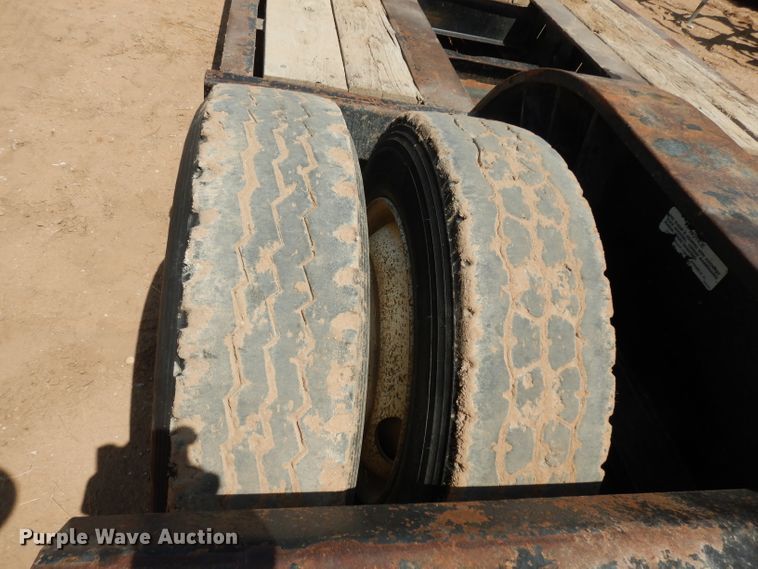 image for item DJ6535 2004 Fontaine TH55FLD/2004SPECIAL lowboy equipment trailer