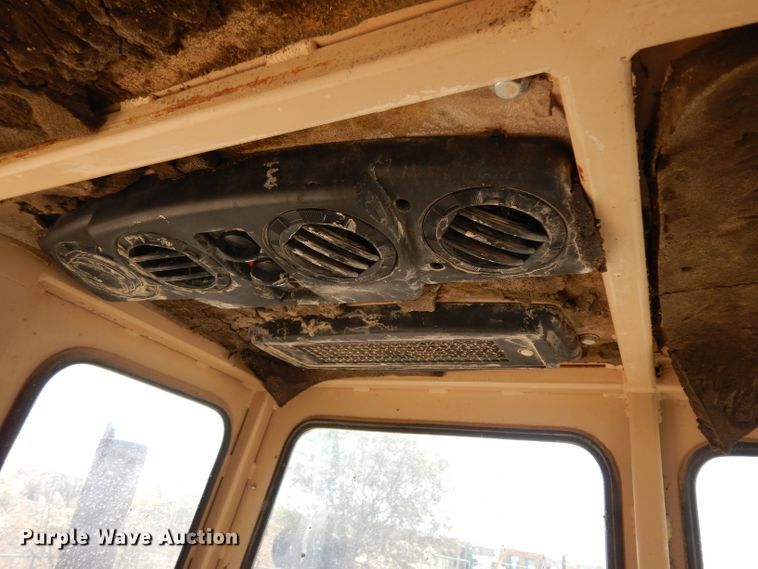 image for item DJ6536 1994 Capitol CTC 900  trencher