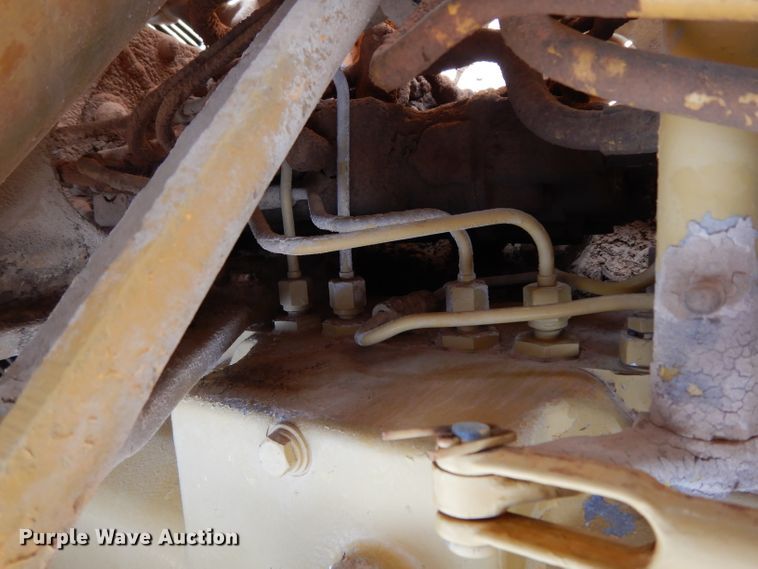 image for item DJ6537 International TD20E  dozer