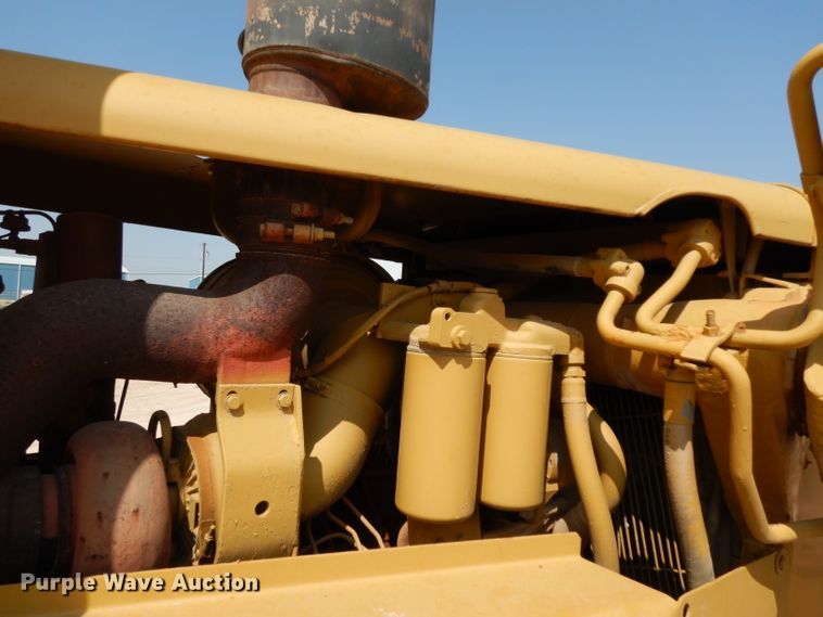 image for item DJ6537 International TD20E  dozer