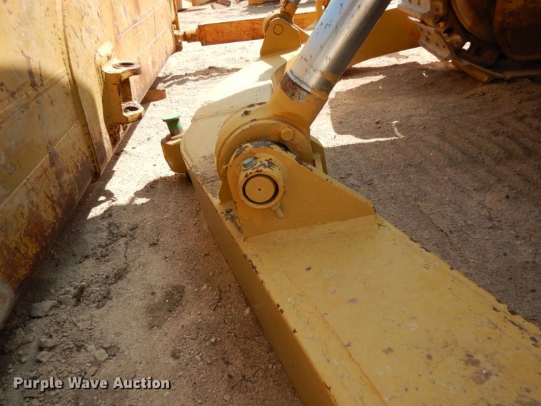 image for item DJ6537 International TD20E  dozer