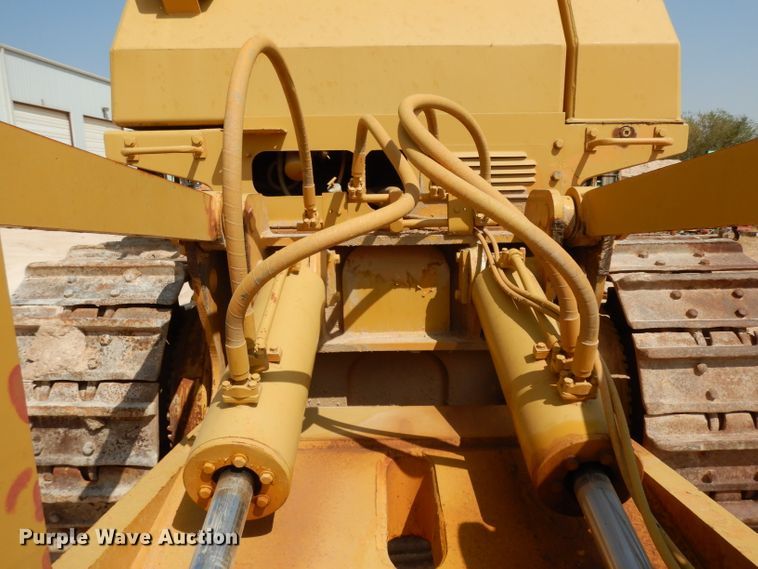image for item DJ6537 International TD20E  dozer