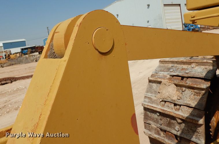 image for item DJ6537 International TD20E  dozer