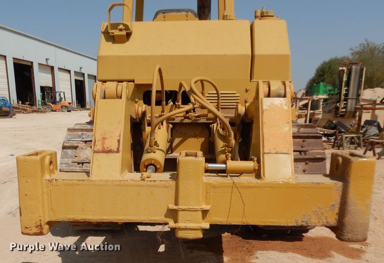 image for item DJ6537 International TD20E  dozer