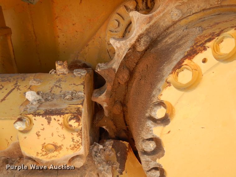 image for item DJ6537 International TD20E  dozer