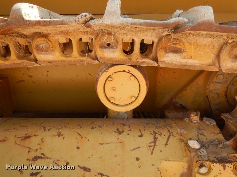 image for item DJ6537 International TD20E  dozer