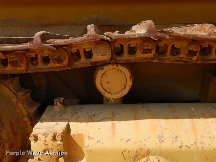 image for item DJ6537 International TD20E  dozer