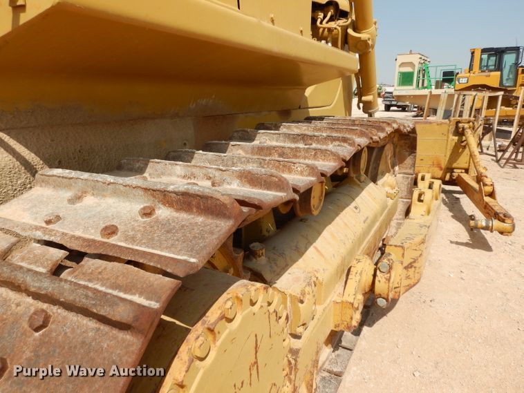 image for item DJ6537 International TD20E  dozer