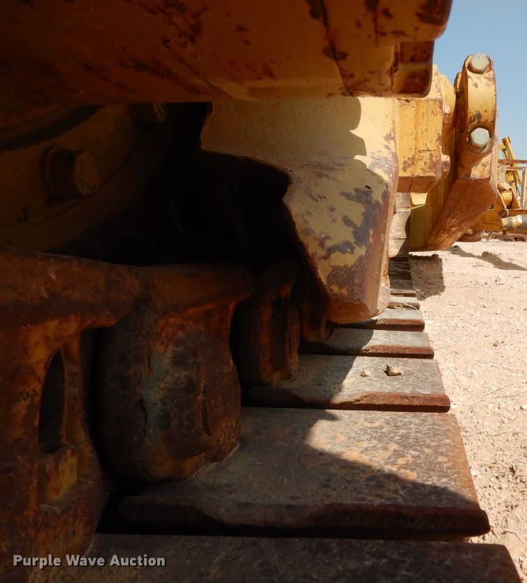 image for item DJ6537 International TD20E  dozer