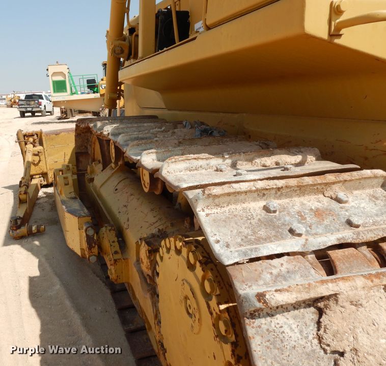 image for item DJ6537 International TD20E  dozer