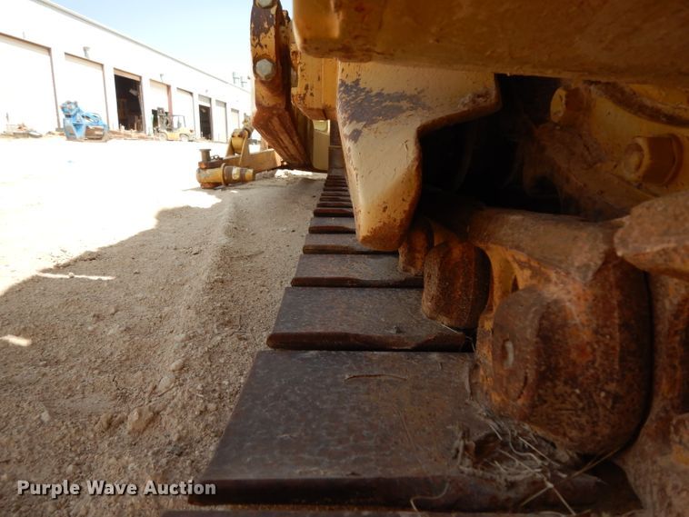 image for item DJ6537 International TD20E  dozer