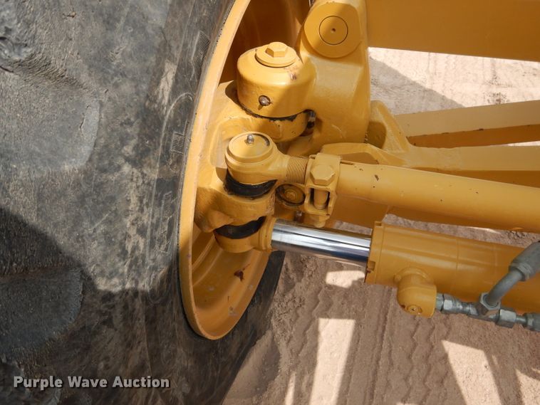 image for item DJ8764 2014 Caterpillar 140M2  motor grader