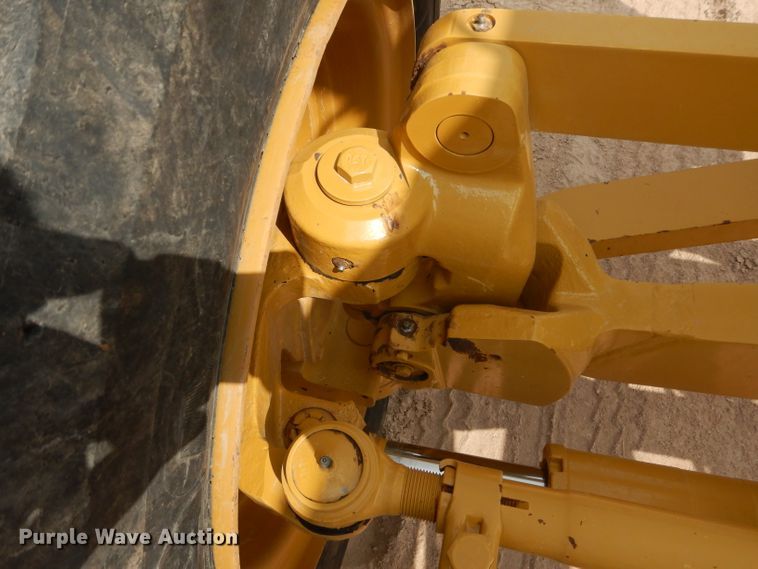 image for item DJ8764 2014 Caterpillar 140M2  motor grader