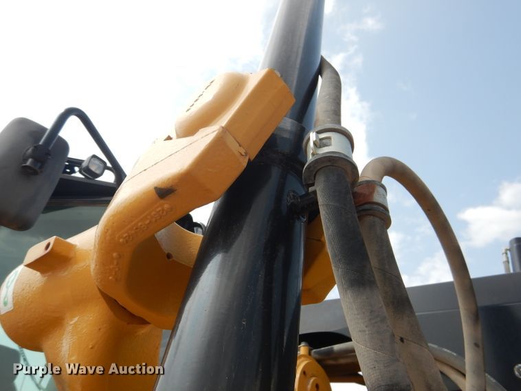 image for item DJ8764 2014 Caterpillar 140M2  motor grader