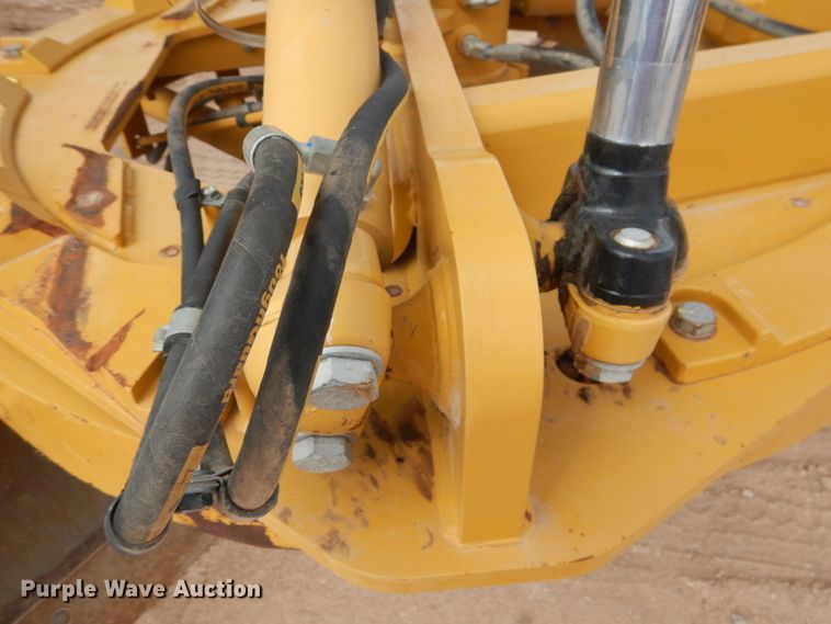 image for item DJ8764 2014 Caterpillar 140M2  motor grader