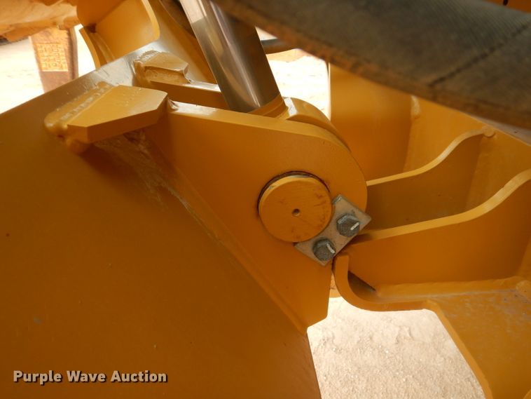 image for item DJ8764 2014 Caterpillar 140M2  motor grader