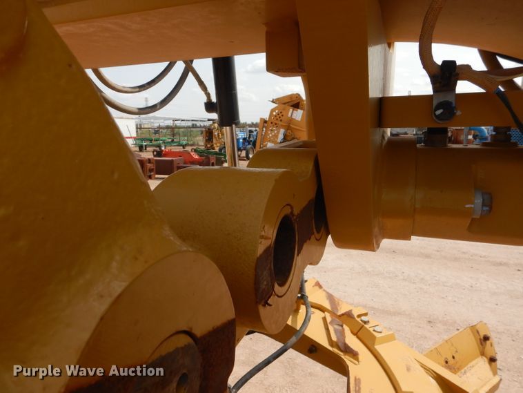 image for item DJ8764 2014 Caterpillar 140M2  motor grader