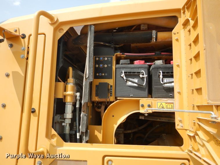image for item DJ8764 2014 Caterpillar 140M2  motor grader